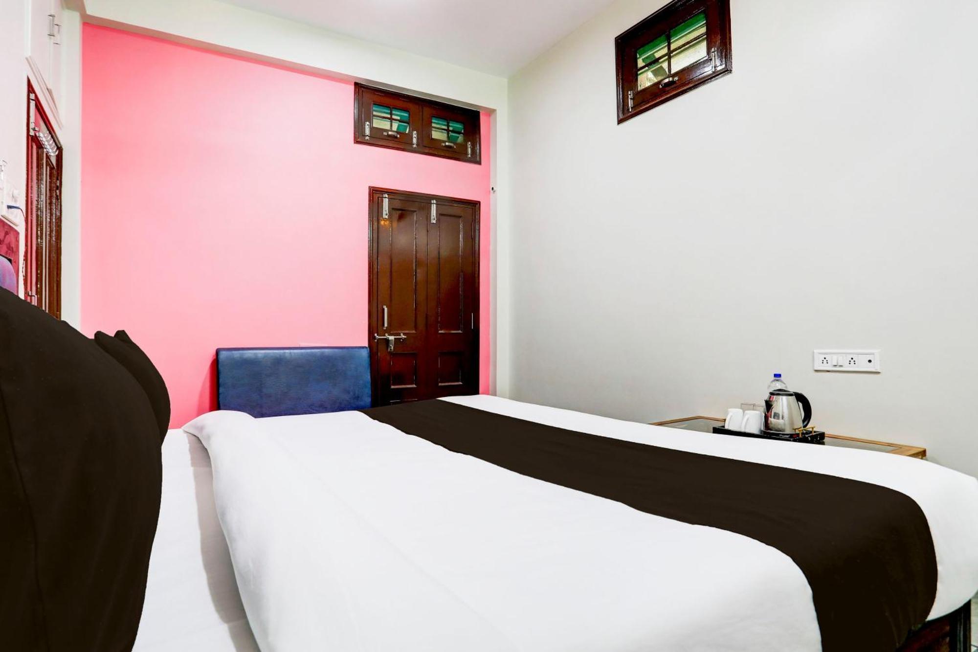Hotel O The Baba Gest House Индаур Экстерьер фото